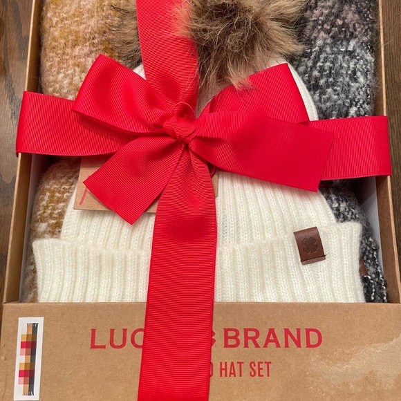 Lucky Brand scarf and hat set - Picture 2 of 2